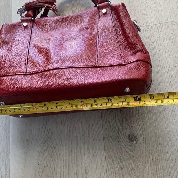 Heshe‎ red leather satchel bag - Picture 5 of 15